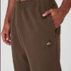 U5014R_04064_b1_s3_a4_1_m93 Cuffed Renown Heavy Weight Sweatpant - Athletic Heather Grey