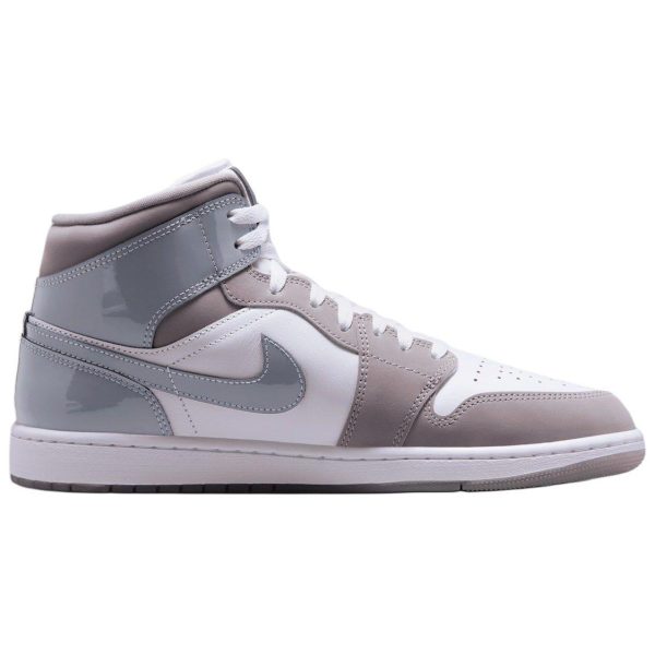 39e825bde56643449864b195573a743a.jpg Jordan 1 Mid Se White Medium Grey Cool Grey HF3216-100