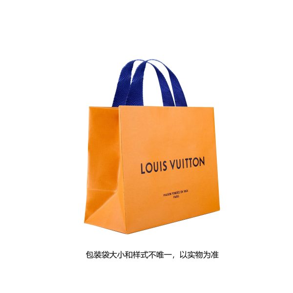 20241013-b66f451b480169b1-w3000h3000.jpeg LOUIS VUITTON Lv 3D Scarf M90816