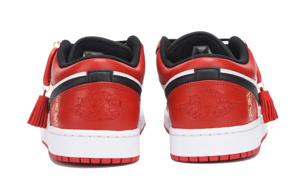 Jordan Air Jordan 1 Low-Top Vintage Basketball Shoes Men's Black Red 553558-161(Team59-男款龙年三SBOX)