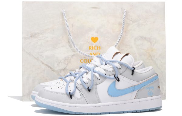 Jordan Air Jordan 1 Low-Top Vintage Basketball Shoes Men's Gray Blue FN8901-164(Team32-男款字母涂鸦SBOX)