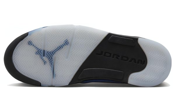 5bd2f41cc2e64cefa8d88b2dfe6bd28d.jpg Jordan 5 Retro Unc University Blue DV1310-401