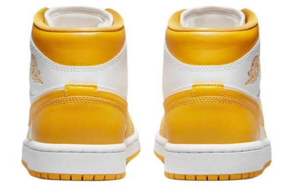 9301627041564e3592f3ebda5a311c03.jpg Jordan 1 Mid White University Gold Women's BQ6472-117